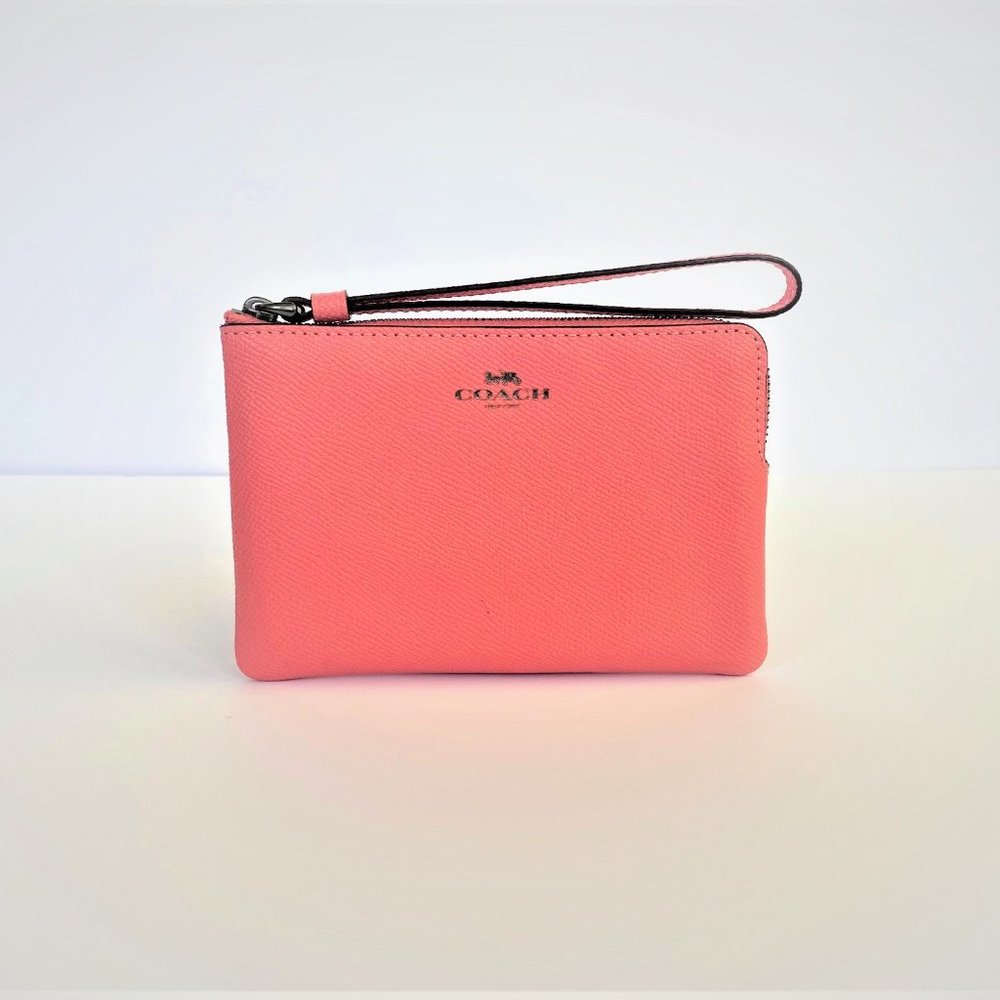 $78 Coach Corner Zip Crossgrain Leather Wristlet W